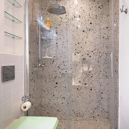 Santa Croce View Cool & Air Condizioned Private Entrance