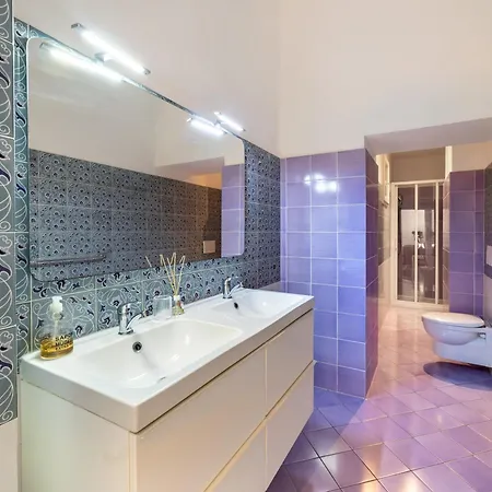 Santa Croce View Cool & Air Condizioned Private Entrance