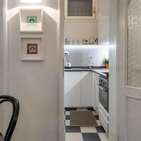 New Quiet Flat - Santa Croce View - Servizi Apartment Florence