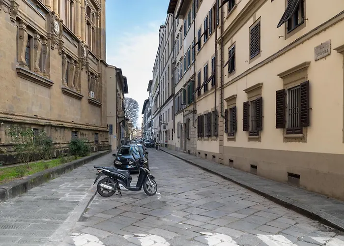 Santa Croce View Cool & Air Condizioned Private Entrance Apartament Florencja